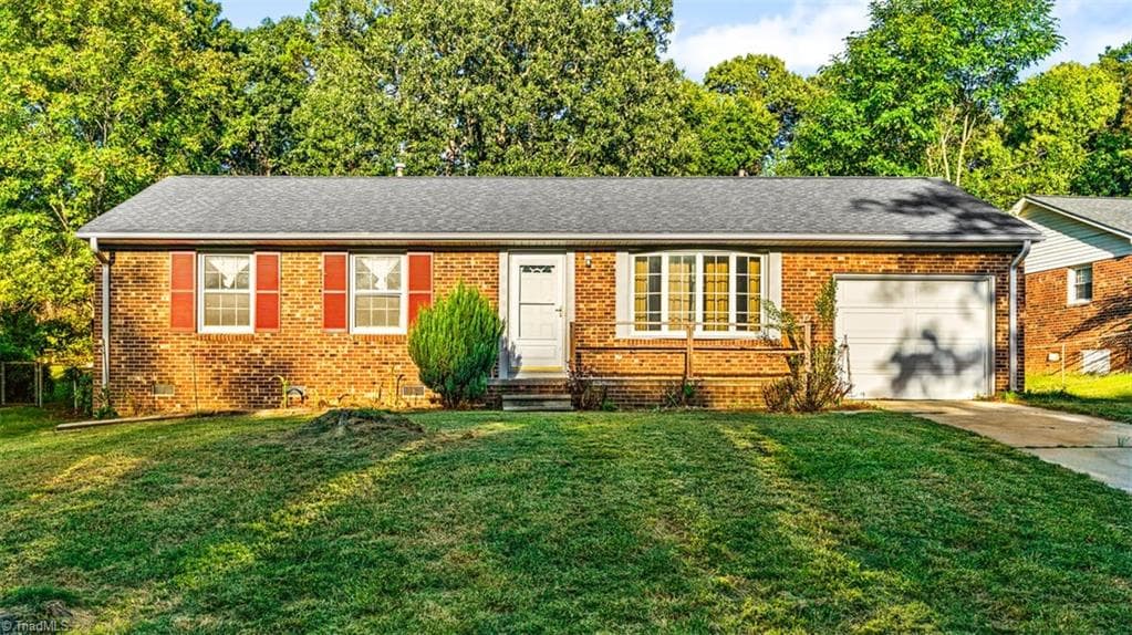 4105 Flagstaff Court, Greensboro NC 27406