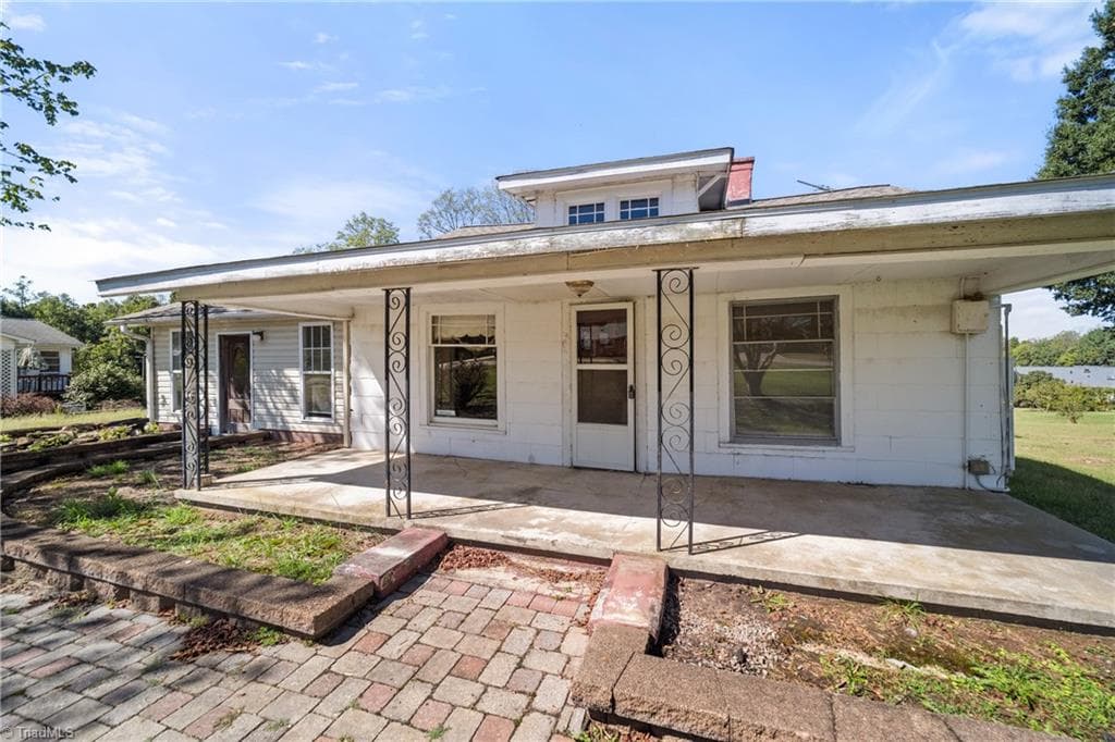 4250 Camp Betty Hastings Road, Walkertown NC 27051