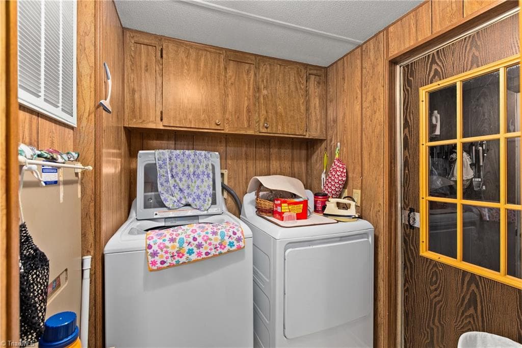Manufactured Home at 1315 Pebble Brook Road, Sandy Ridge NC 27046, photo 11 of 24
