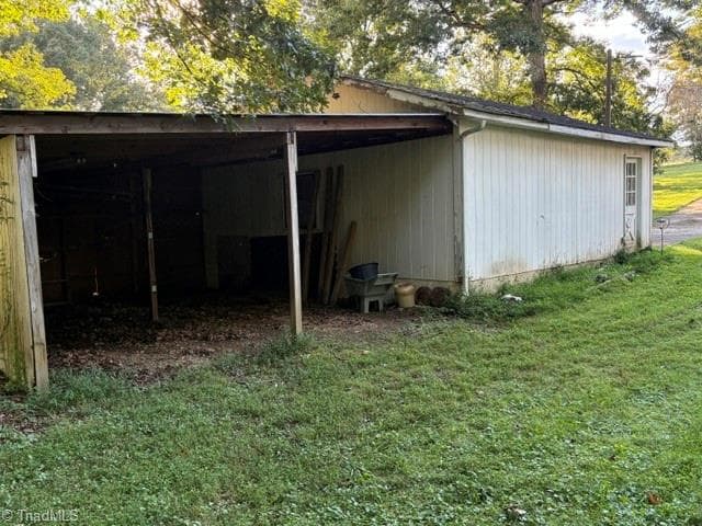 Stick/Site Built at 1224 Mountain View Road, North Wilkesboro NC 28659, North Wilkesboro, photo 13 of 47