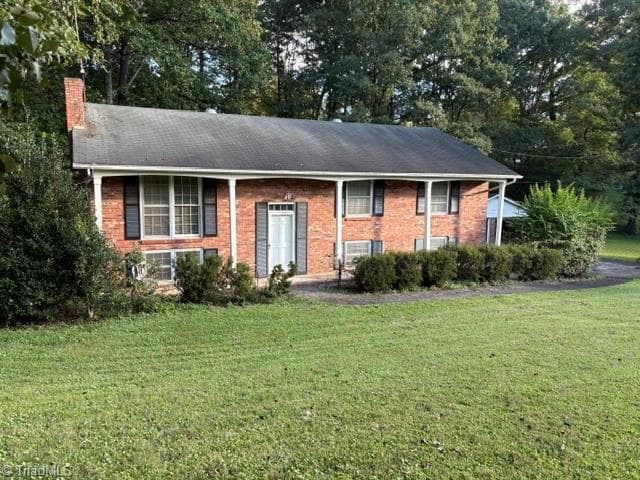 Stick/Site Built at 1224 Mountain View Road, North Wilkesboro NC 28659, North Wilkesboro, photo 4 of 47