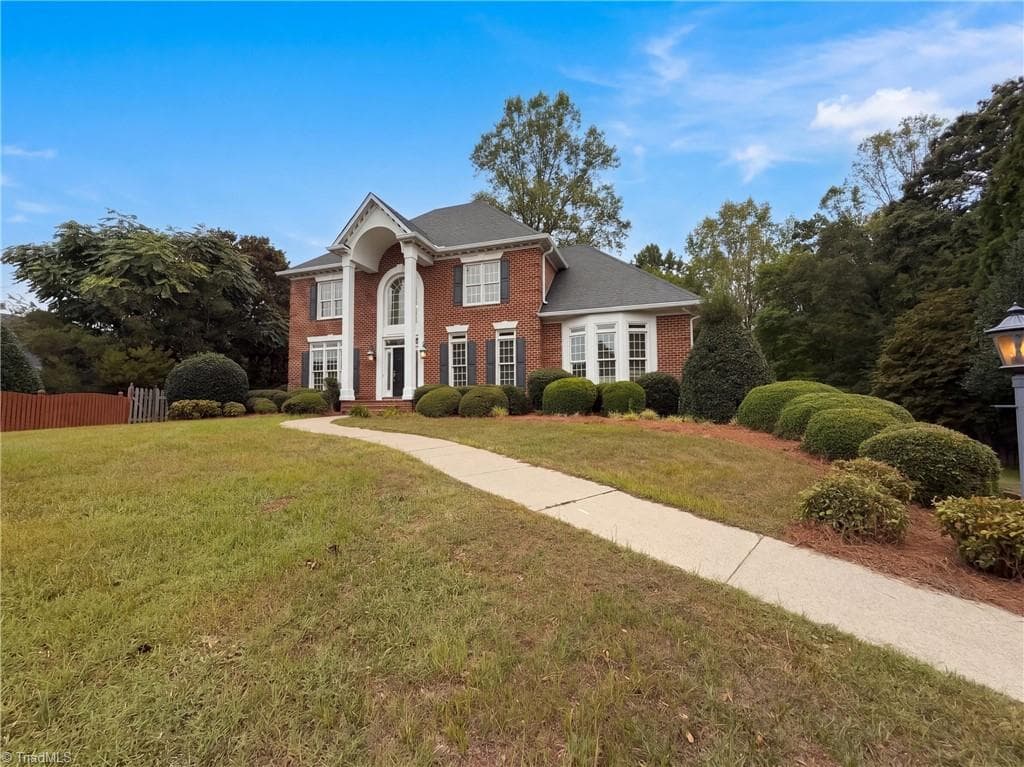 105 Ridgemere Court, Winston-Salem NC 27106