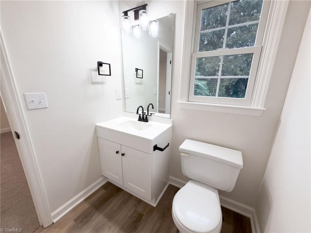 Stick/Site Built at 105 Ridgemere Court, Winston-Salem NC 27106, Winston-Salem, photo 41 of 84