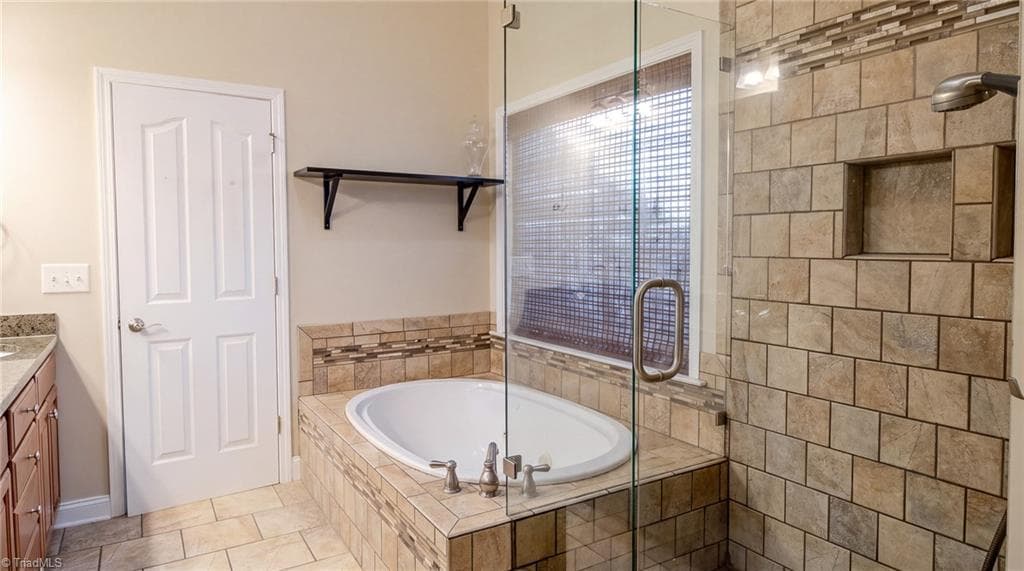 Stick/Site Built at 192 Loganberry Court, Clemmons NC 27012, Clemmons, photo 9 of 18