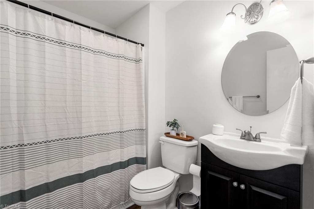 Hall Full Bathroom - 7206 Haw Ridge Road, Summerfield NC 27358, Summerfield