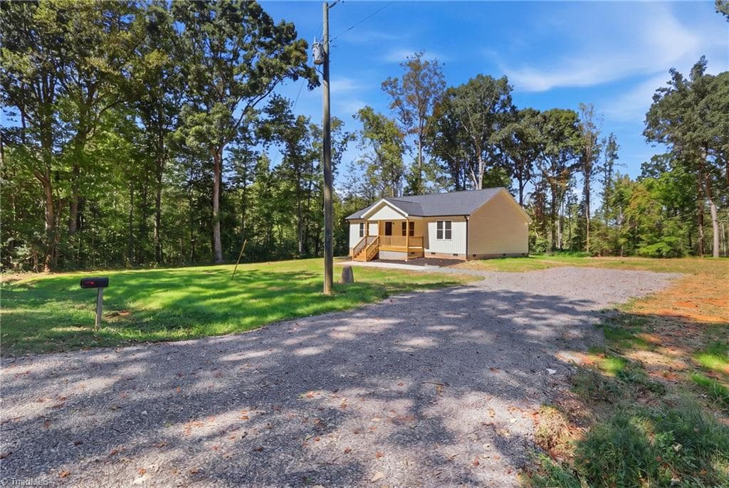 Stick/Site Built at 542 Asbury Road, Seagrove NC 27341, Seagrove, photo 2 of 35