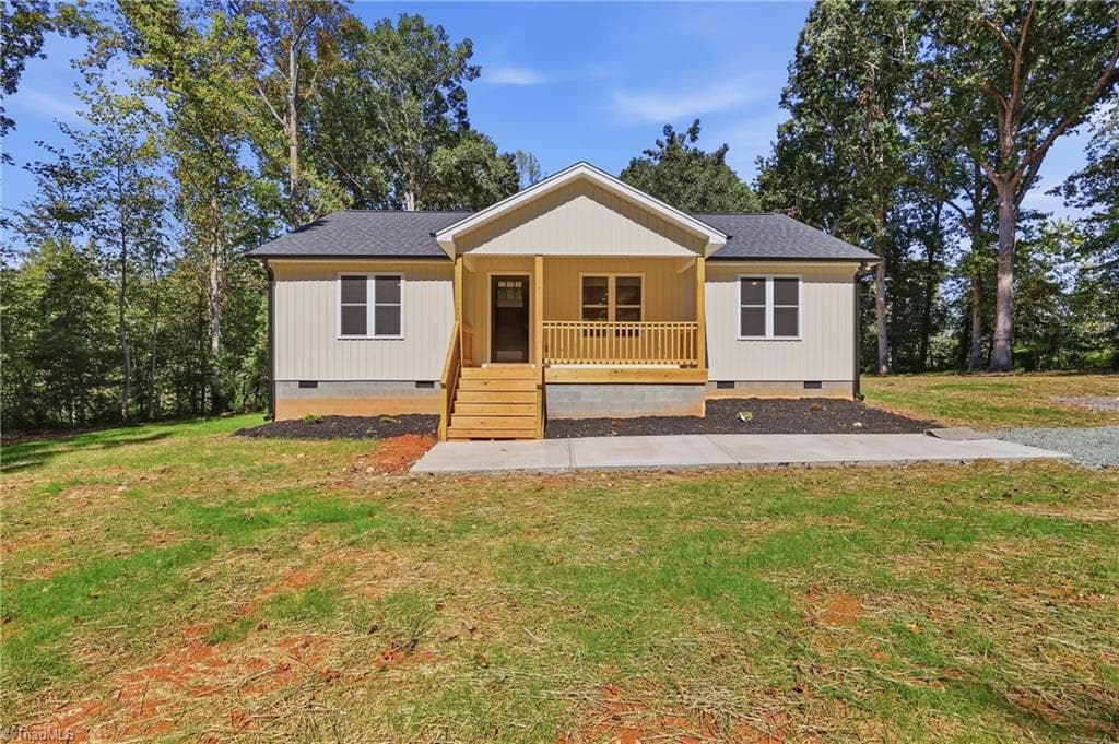 542 Asbury Road, Seagrove NC 27341
