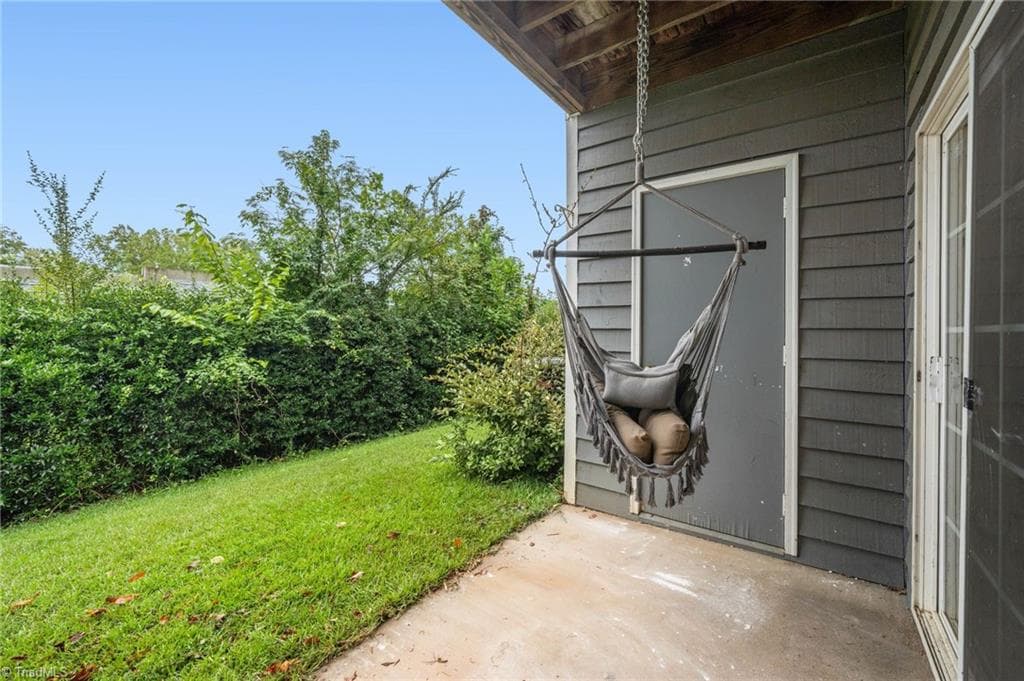 Stick/Site Built at 382 Meadows Circle, Winston-Salem NC 27104, Winston-Salem, photo 53 of 62