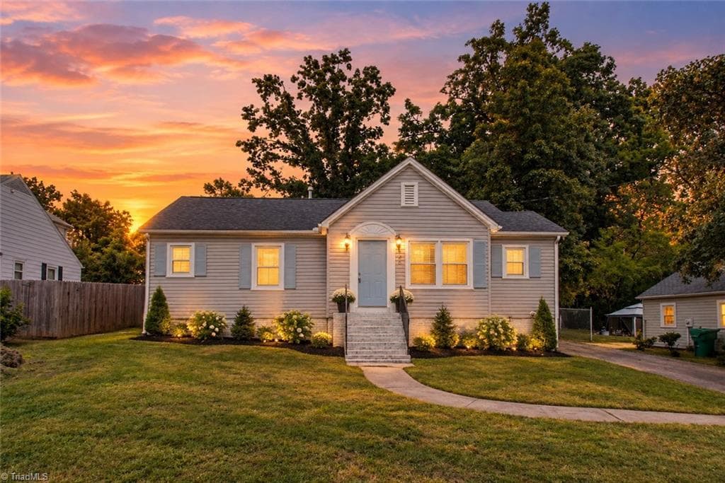 525 Farriss Avenue E, High Point NC 27262