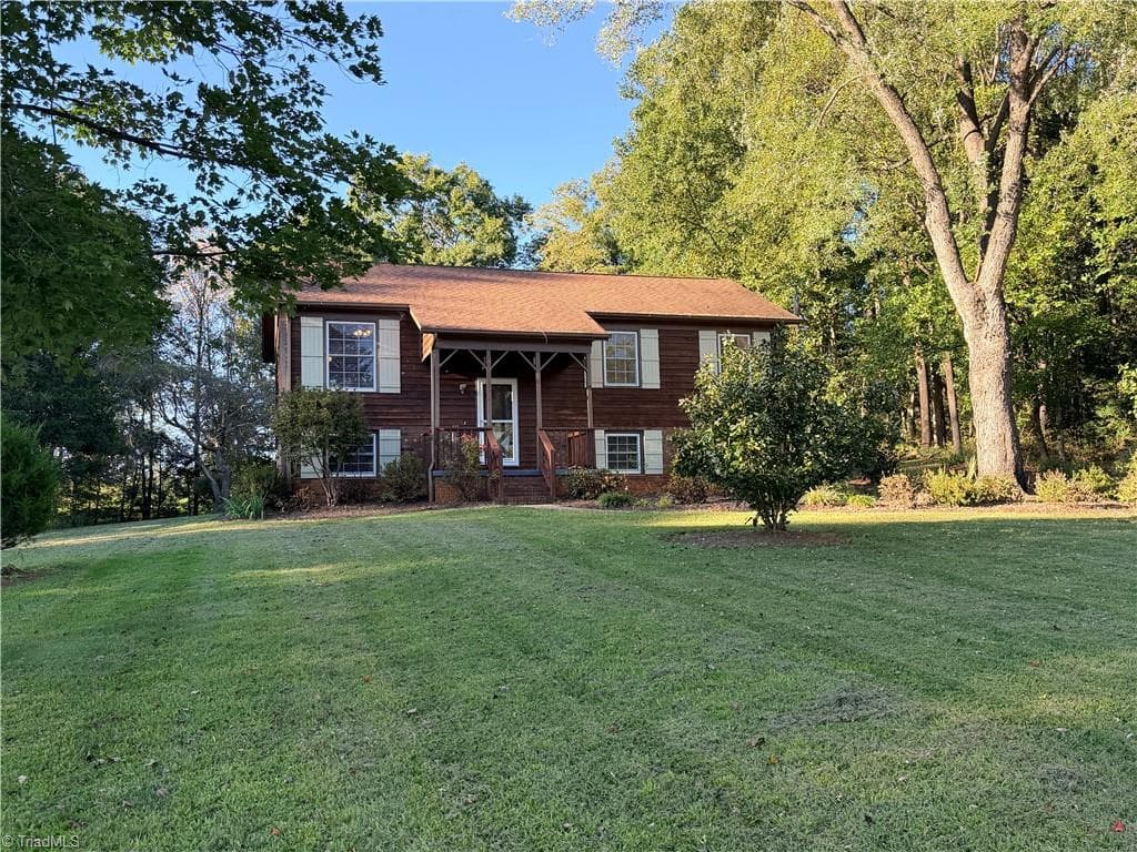 165 Country Lane, Millers Creek NC 28651