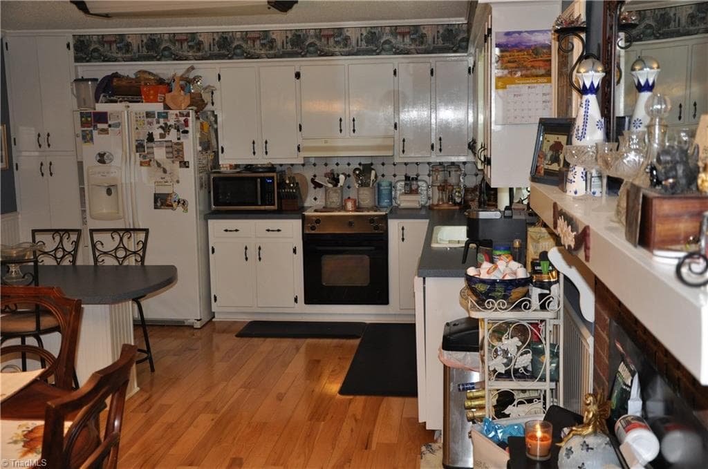 Stick/Site Built at 6045 Woodcove Drive, Winston-Salem NC 27104, Winston-Salem, photo 6 of 9