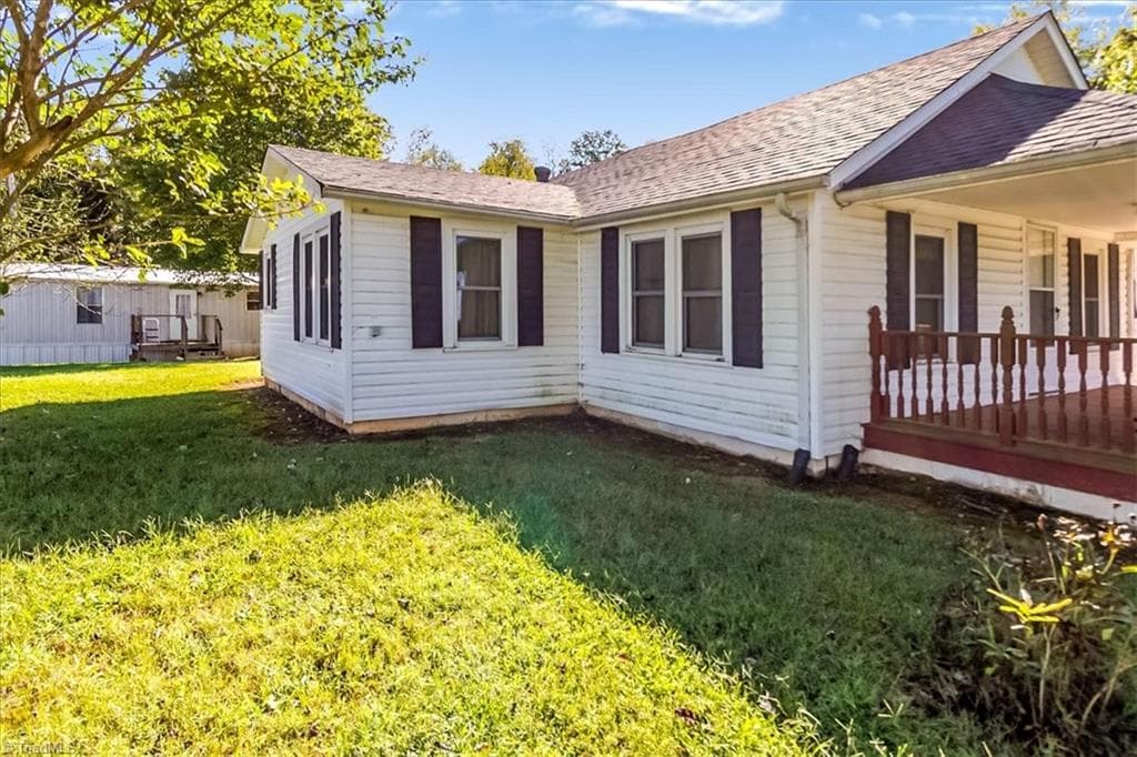 Stick/Site Built at 1568 Airport Road, North Wilkesboro NC 28659, North Wilkesboro, photo 12 of 40