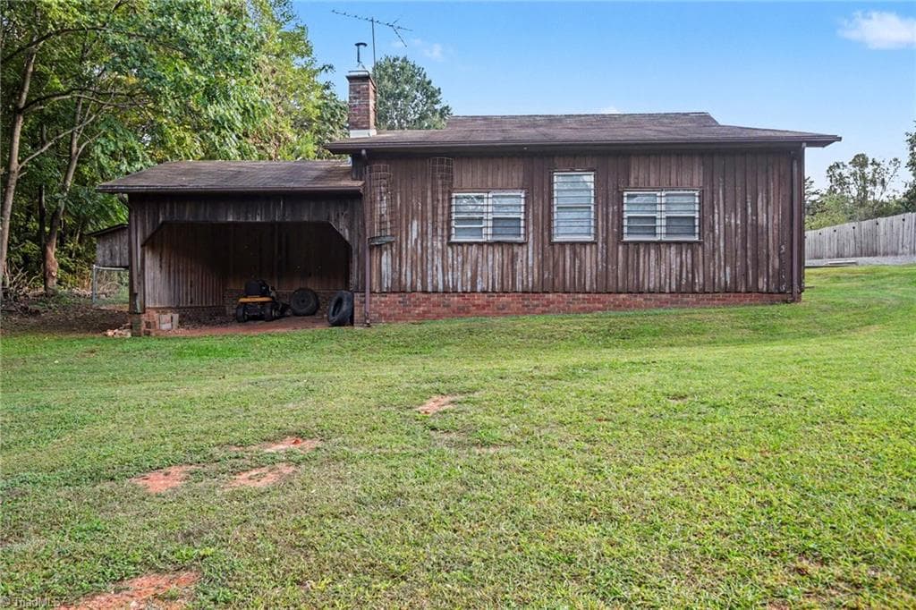 Stick/Site Built at 10648 Cherry Grove Road, Reidsville NC 27320, Reidsville, photo 9 of 64