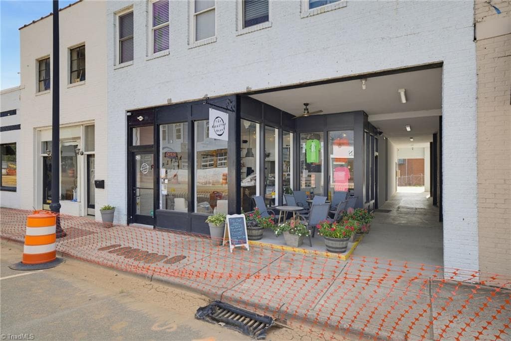 Investment at 618 & 620 Washington Street, Eden NC 27288, Eden, photo 7 of 98