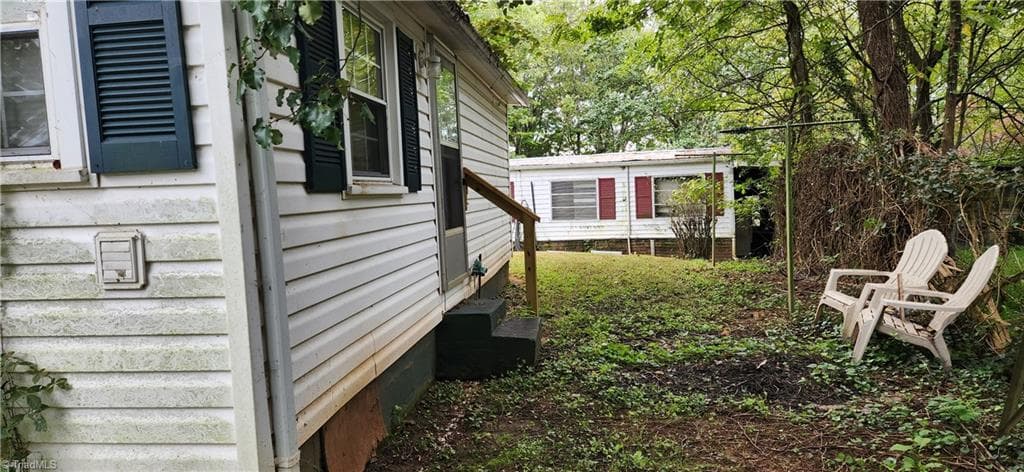 Stick/Site Built at 213 N Street, North Wilkesboro NC 28659, photo 4 of 15