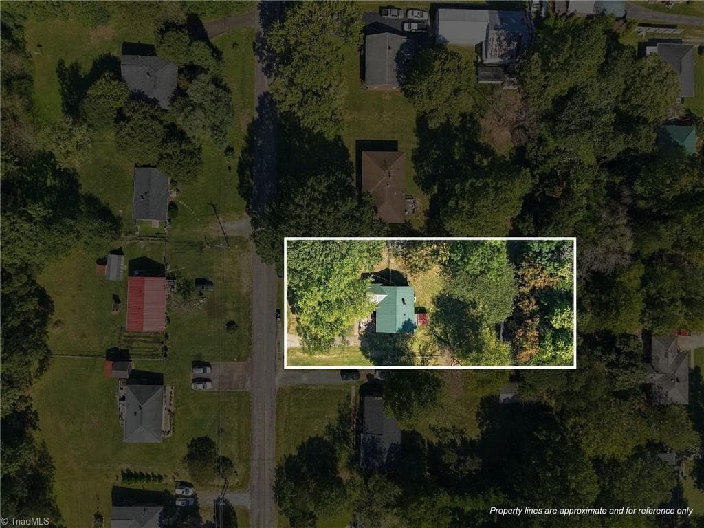 Stick/Site Built at 1616 Riverside Drive, Hillsborough NC 27278, Hillsborough, photo 7 of 45
