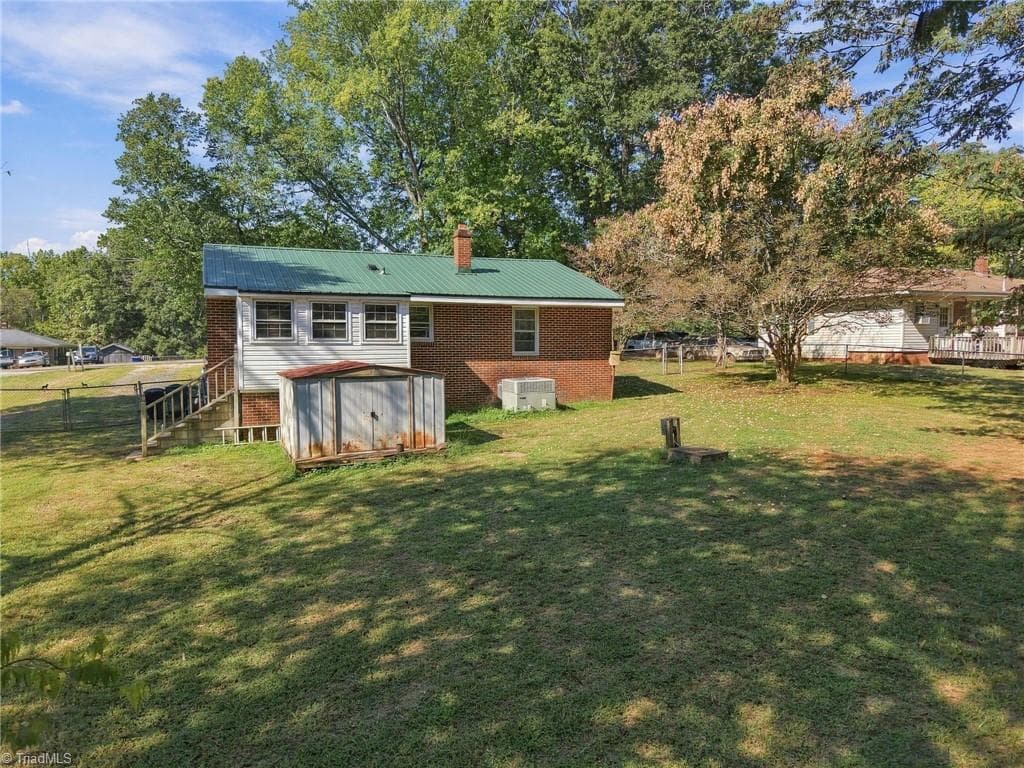 Stick/Site Built at 1616 Riverside Drive, Hillsborough NC 27278, Hillsborough, photo 14 of 45