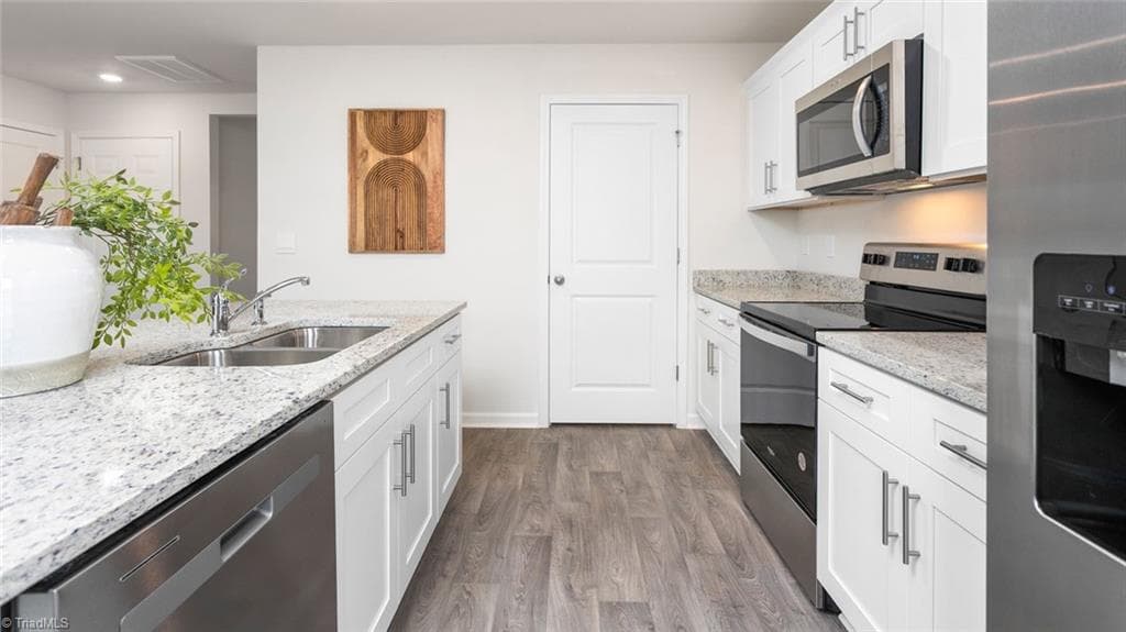 *Photos are of model home and are for representational purposes only - 407 White Spruce Court, Thomasville NC 27360, Thomasville