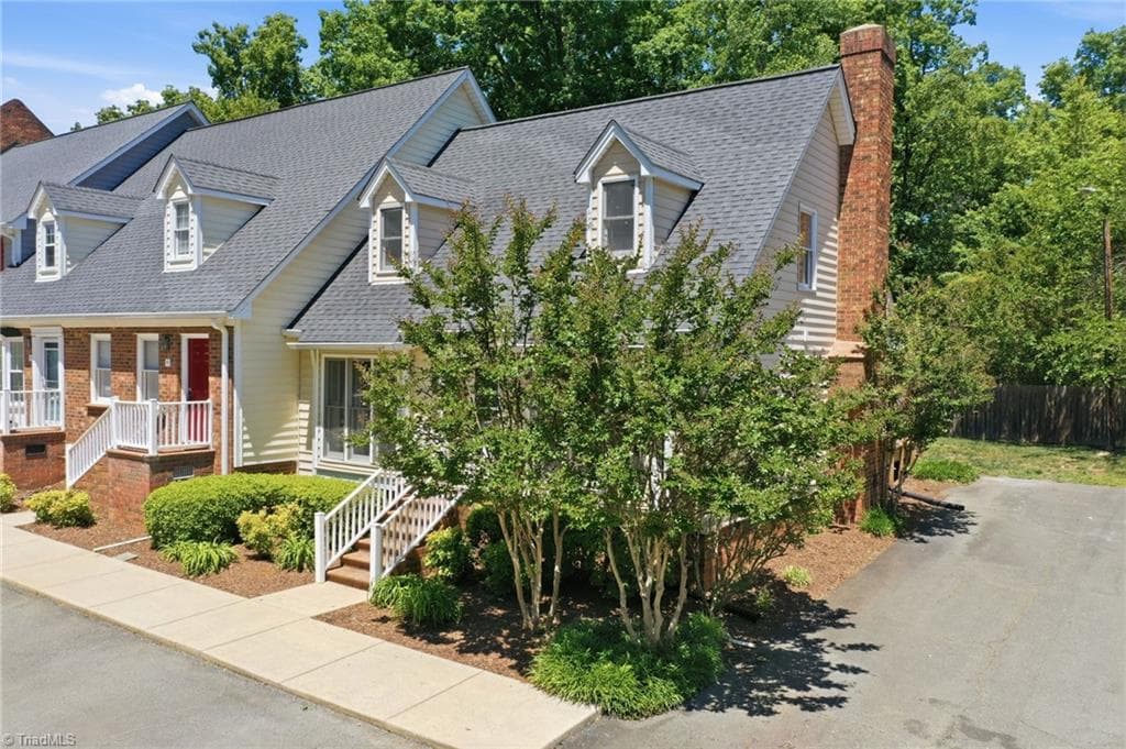 Stick/Site Built at 1121 Sherwood Drive # 10, Burlington NC 27215, Burlington, photo 3 of 48