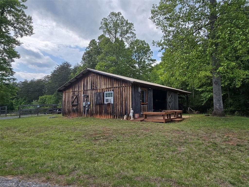 Barn - 1984 Horseshoe Road, Westfield NC 27053, Westfield
