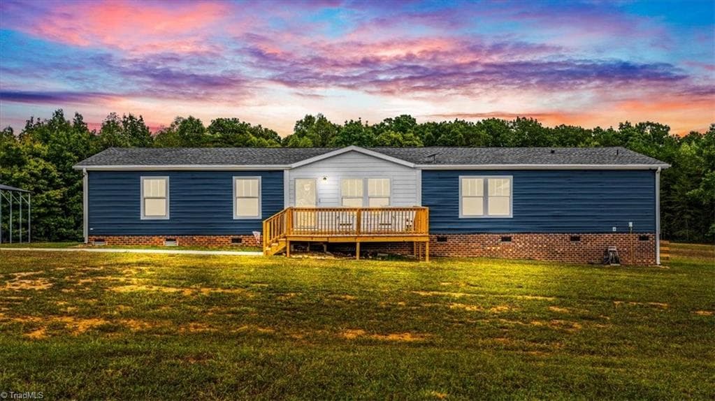 Manufactured Home at 1995 K Fork Road, Madison NC 27025, photo 2 of 33