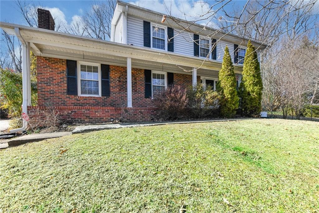 2019 Downing Street, Greensboro NC 27410