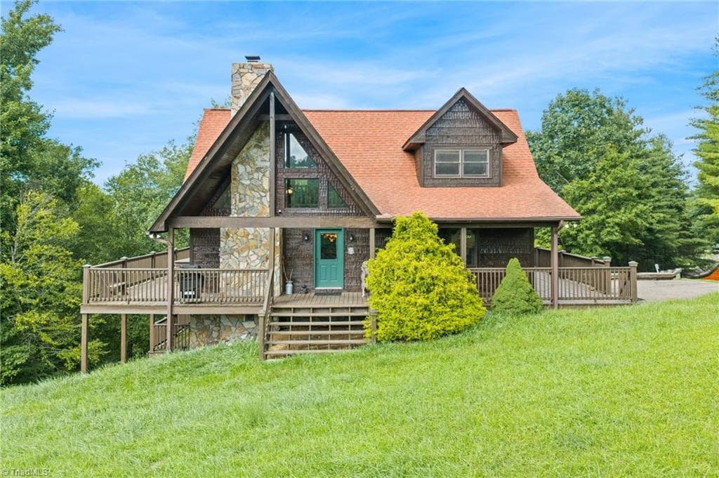 1003 Deerwood Road, Piney Creek NC 28663