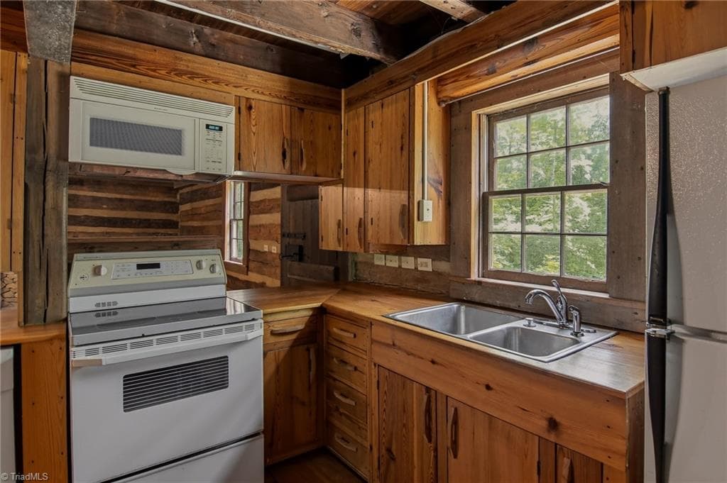 Stick/Site Built at 1389 A City Lake Road, Lexington NC 27295, Lexington, photo 9 of 50