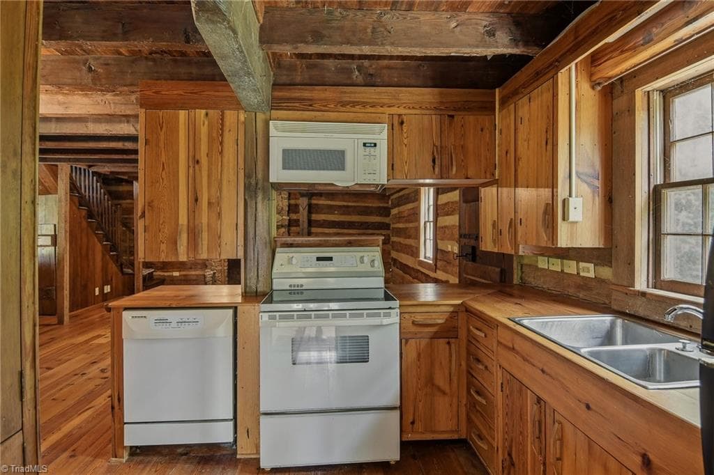 Stick/Site Built at 1389 A City Lake Road, Lexington NC 27295, Lexington, photo 10 of 50