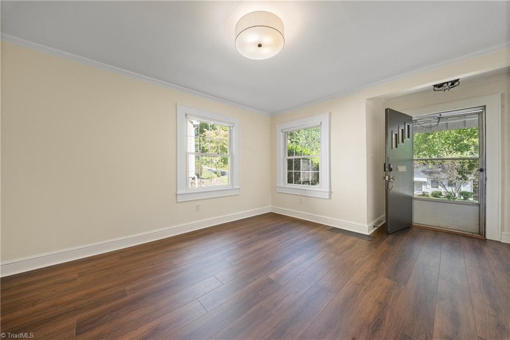 Stick/Site Built at 920 Bellview Street, Winston-Salem NC 27103, Winston-Salem, photo 2 of 32