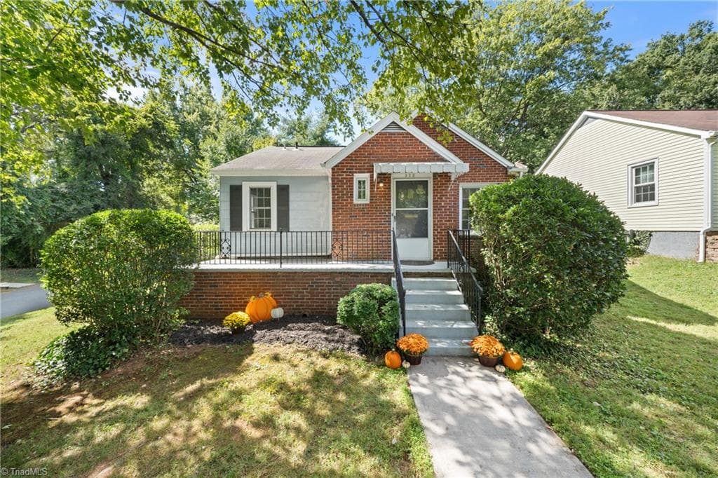 Stick/Site Built at 920 Bellview Street, Winston-Salem NC 27103, Winston-Salem, photo 5 of 32