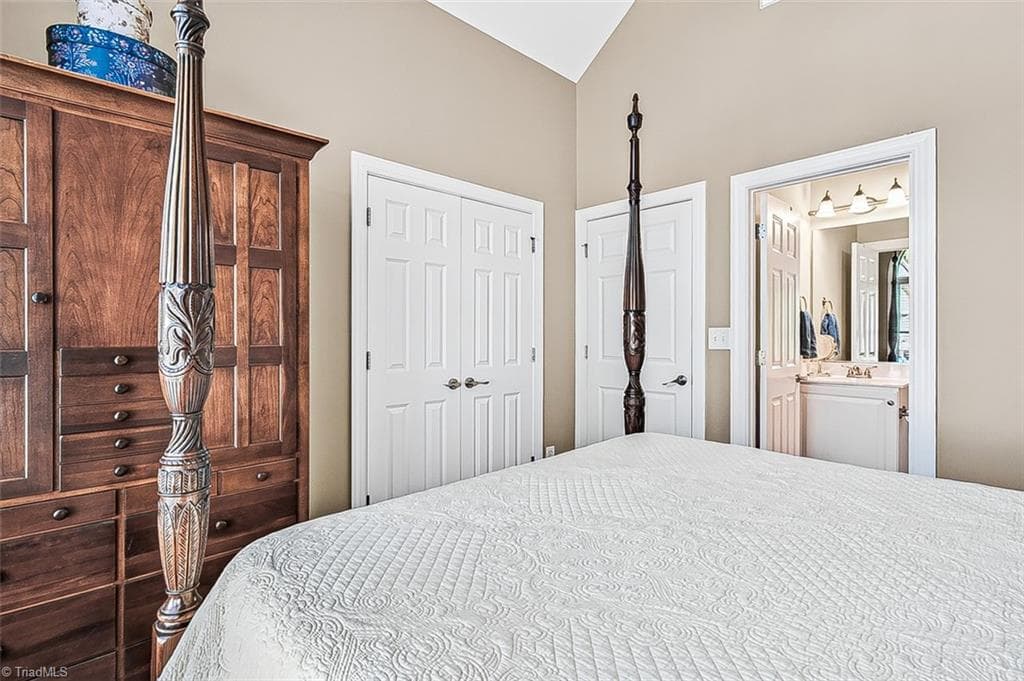 2nd bedroom with shared access to the hall bath. - 5504 Seven Gates Drive, Greensboro NC 27410, Greensboro