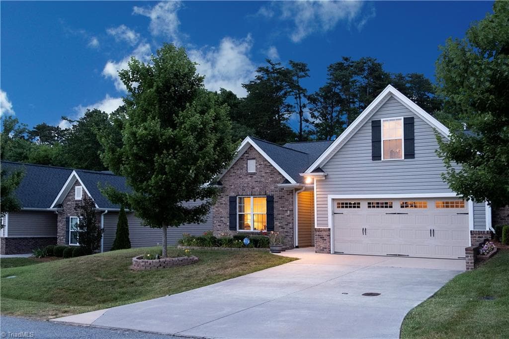 5158 Moseley Drive, Clemmons NC 27012