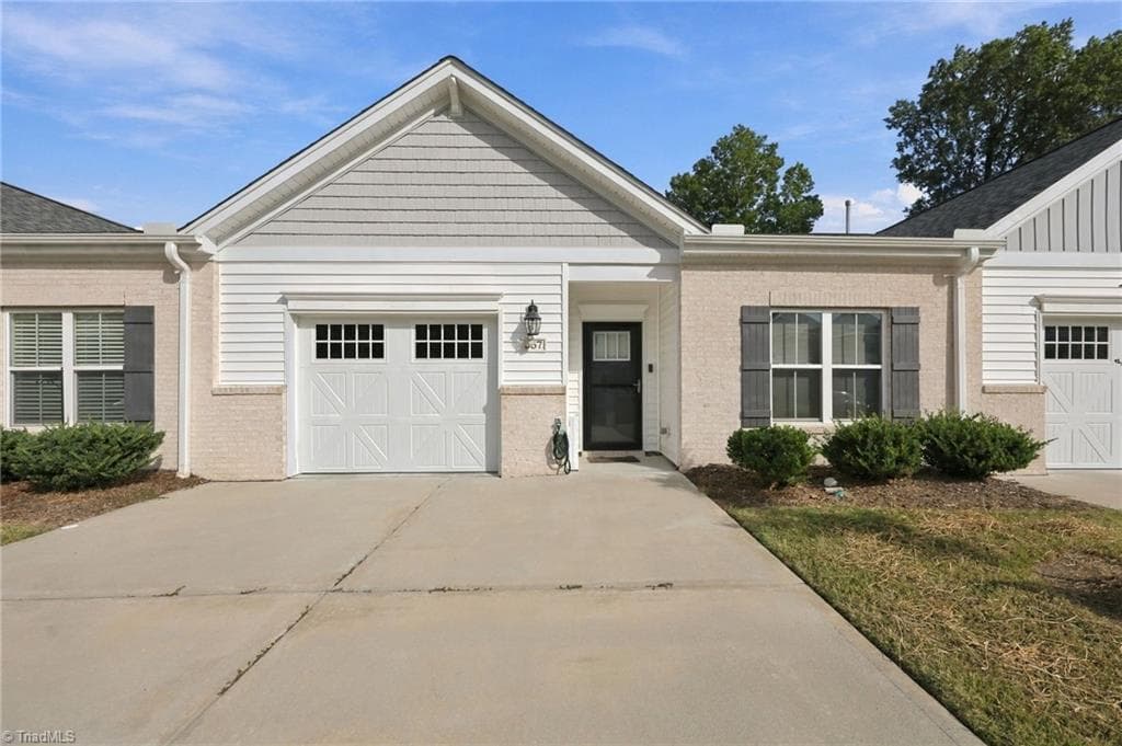 557 Isley Place, Burlington NC 27215