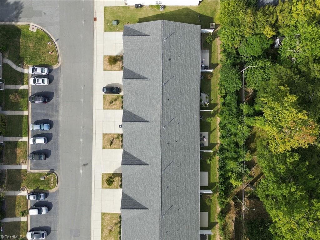 Stick/Site Built at 557 Isley Place, Burlington NC 27215, Burlington, photo 39 of 40