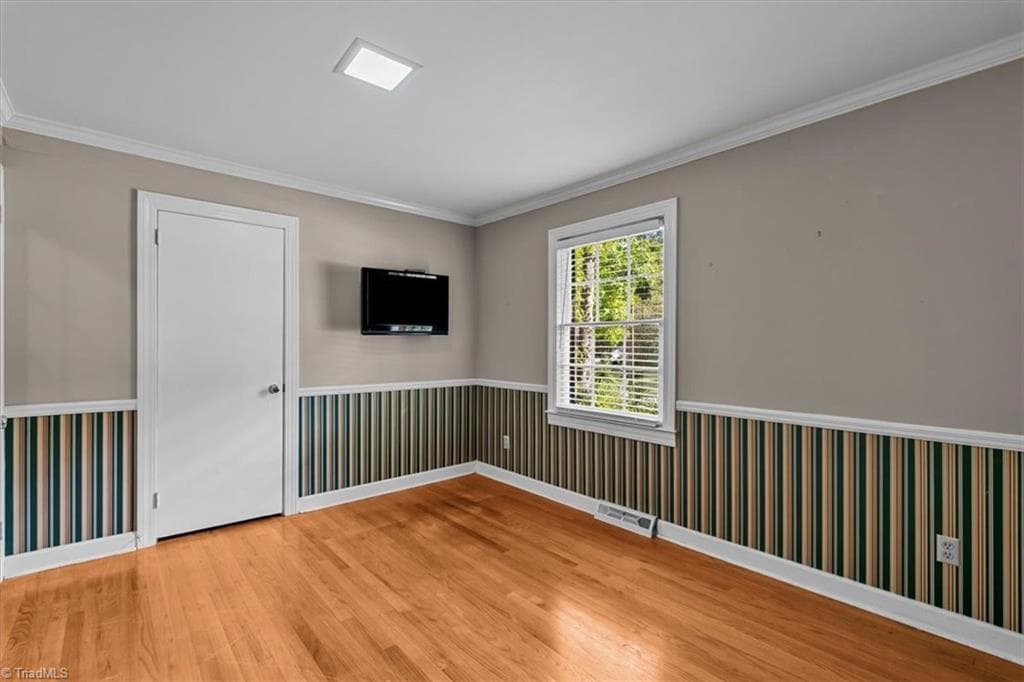 Stick/Site Built at 1609 Bolingbroke Road, High Point NC 27265, photo 27 of 34