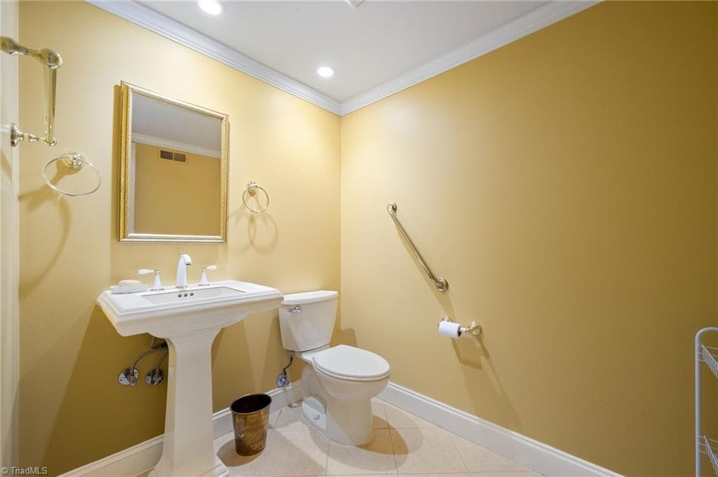 Stick/Site Built at 4040 Winburn Lane, Winston-Salem NC 27106, Winston-Salem, photo 33 of 50
