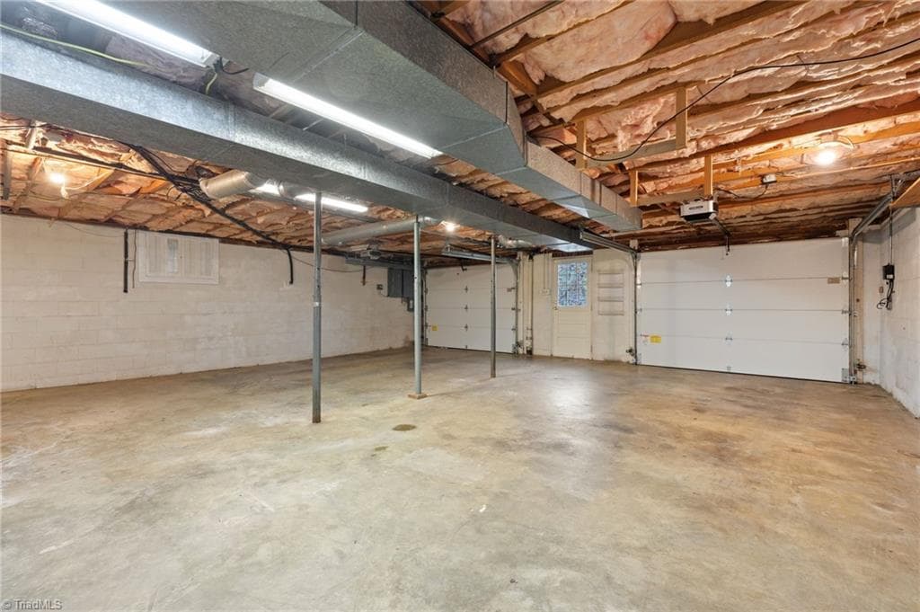 Stick/Site Built at 4040 Winburn Lane, Winston-Salem NC 27106, Winston-Salem, photo 48 of 50