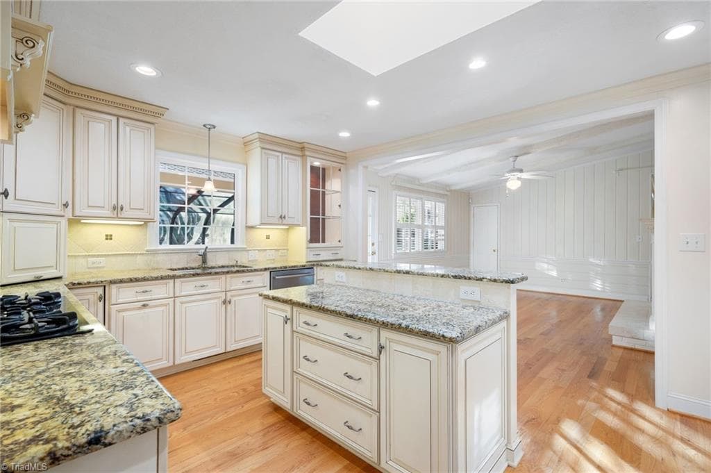 Stick/Site Built at 4040 Winburn Lane, Winston-Salem NC 27106, Winston-Salem, photo 11 of 50