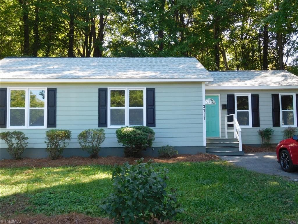 3711 Country Club Road, Winston-Salem NC 27104