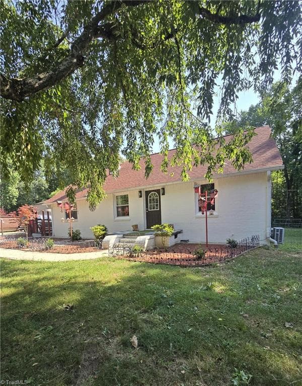 9103 N NC Highway 109, Winston-Salem NC 27107