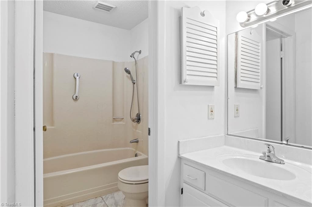 Stick/Site Built at 178 Driftwood Lane, Winston-Salem NC 27104, Winston-Salem, photo 29 of 52
