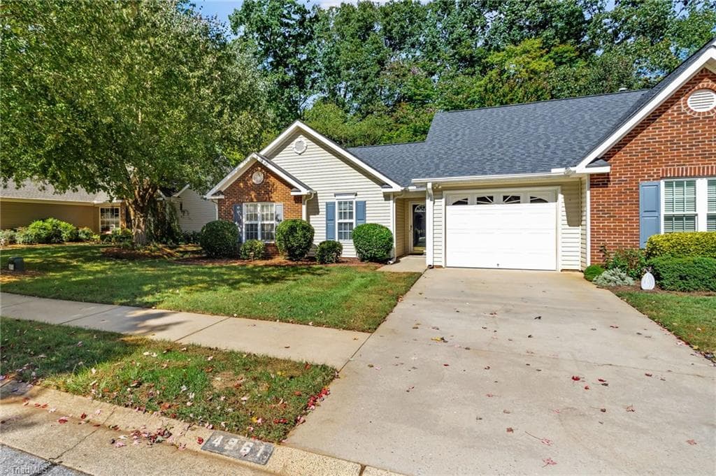 Stick/Site Built at 4961 Terrence Drive, Clemmons NC 27103, Clemmons, photo 2 of 38