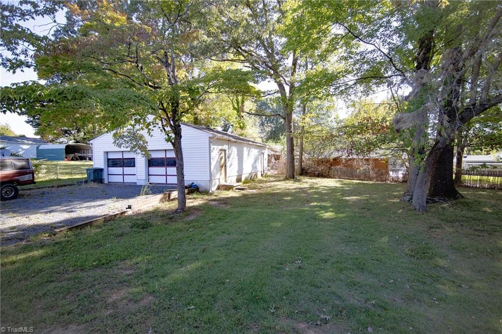 Stick/Site Built at 941 Brownwood Drive, Winston-Salem NC 27105, Winston-Salem, photo 15 of 19