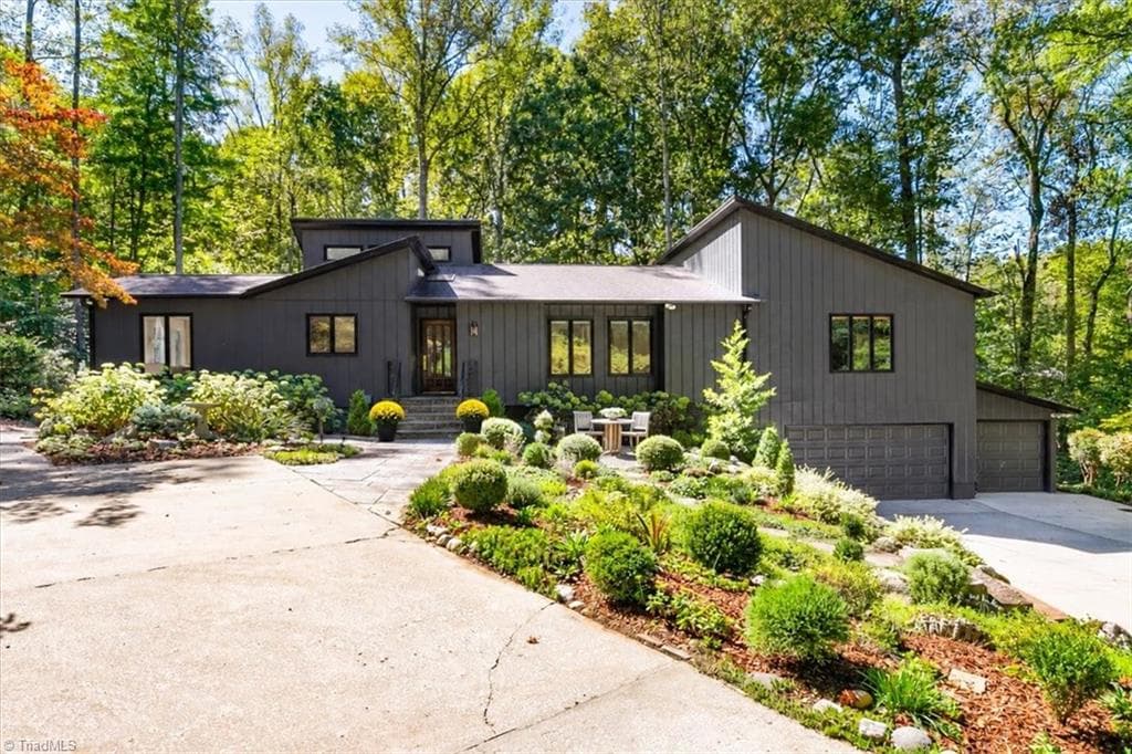 8005 Eastridge Road, Oak Ridge NC 27310