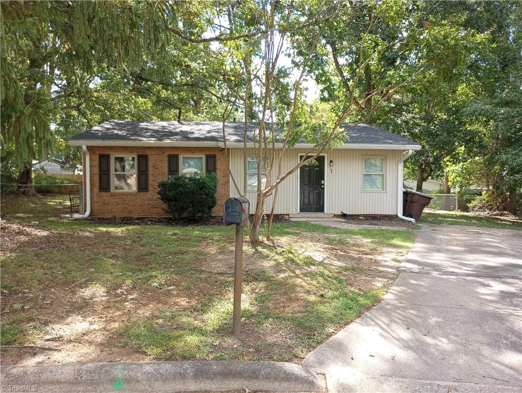 Stick/Site Built at 1 Pyracantha Court, Greensboro NC 27405, photo 2 of 17