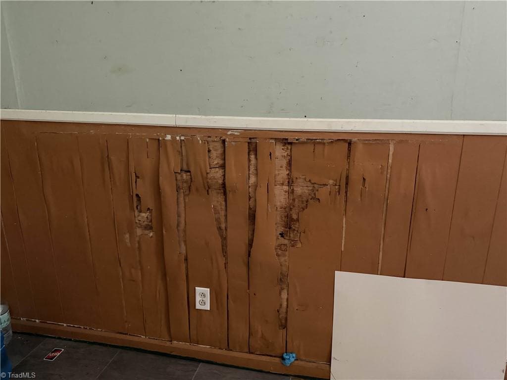 Stick/Site Built at 209 Hoyle Drive, Asheboro NC 27205, photo 13 of 26