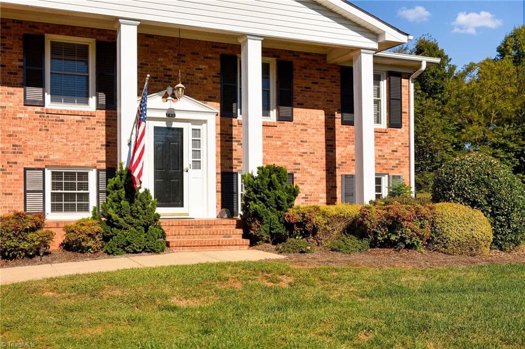 Stick/Site Built at 1435 S Peace Haven Road, Clemmons NC 27012, Clemmons, photo 3 of 34