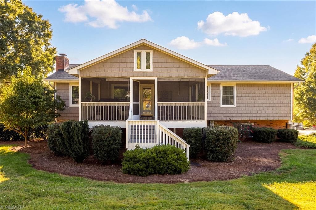 Stick/Site Built at 1435 S Peace Haven Road, Clemmons NC 27012, Clemmons, photo 10 of 34