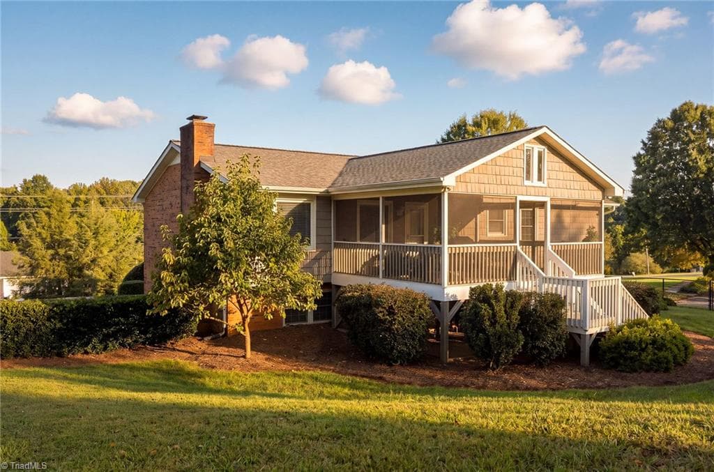 Stick/Site Built at 1435 S Peace Haven Road, Clemmons NC 27012, Clemmons, photo 8 of 34